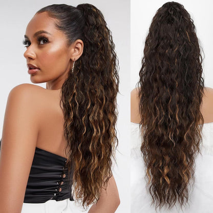 30-inch long wavy gradient hair extensions